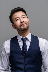 黄健